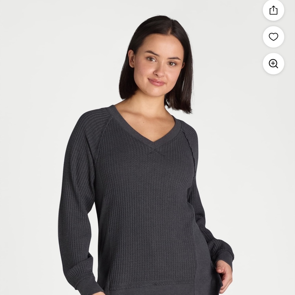 🌺 3/$10 mix & match Time and Tru Dark Gray Waffle V-Neck Sweatshirt XXXL